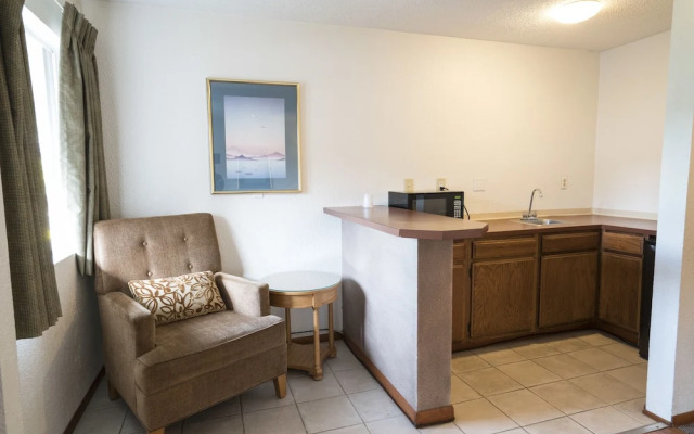 Seatac Inn