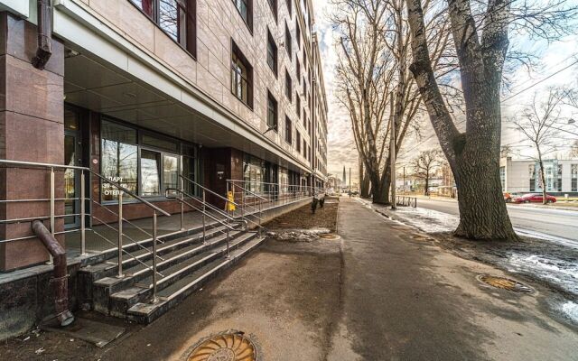 Studio Apartment near Elagin Island