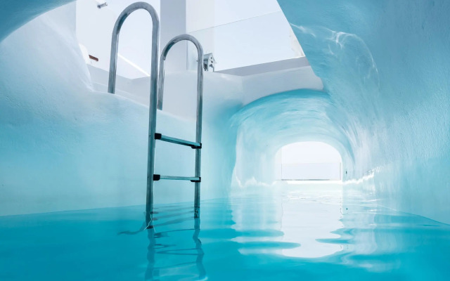 Hyperion Oia Suites