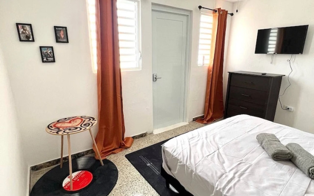 Hiphop 1br W Yard Space Near Mall & Beaches