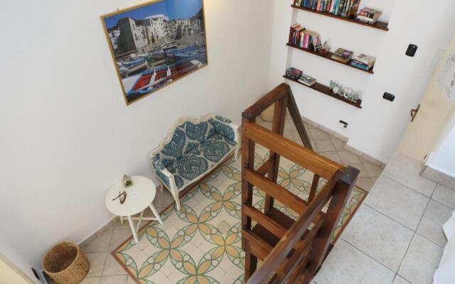 SELF Apartments - Coastal Suite and Central Balcony