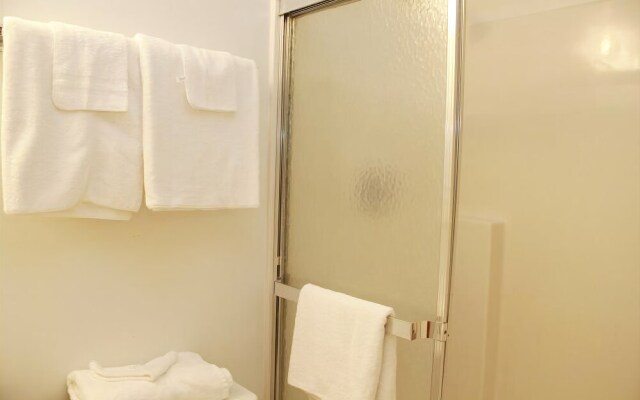 Royal Palms 806NS by RedAwning