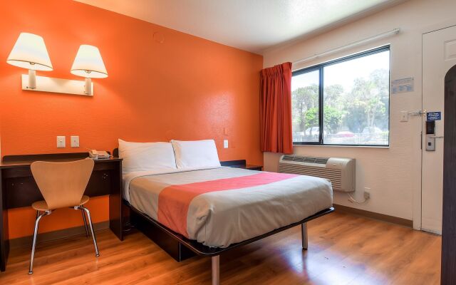 Motel 6 San Diego, CA - Hotel Circle - Mission Valley