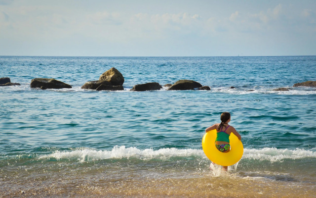 Costa Sur Resort & Spa