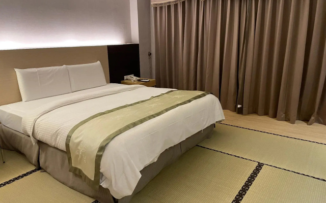 Hoya Hot Springs Resort & Spa