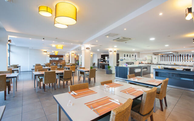 Nordotel Hotel Revoli