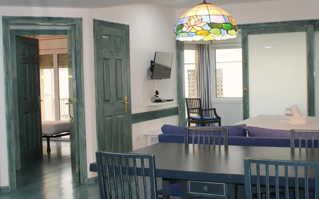 Avenida 5C in Roses With 2 Bedrooms and 2 Bathrooms