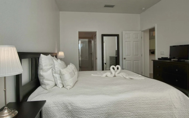 Calabay Parc 4 Bedroom House w Pool - 4801CP