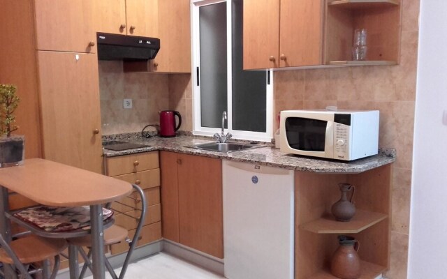 Studio in Lugo - 100 km From the Beach