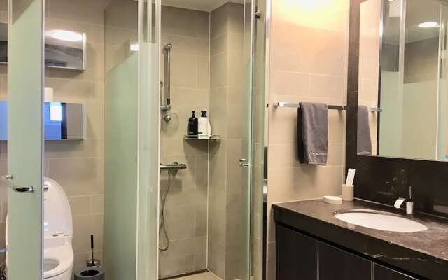 The november stay in Canal walk