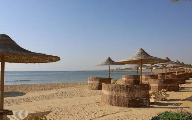 Paradise Club Shoni Bay