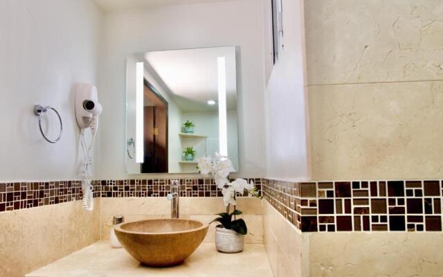 Rio Suites