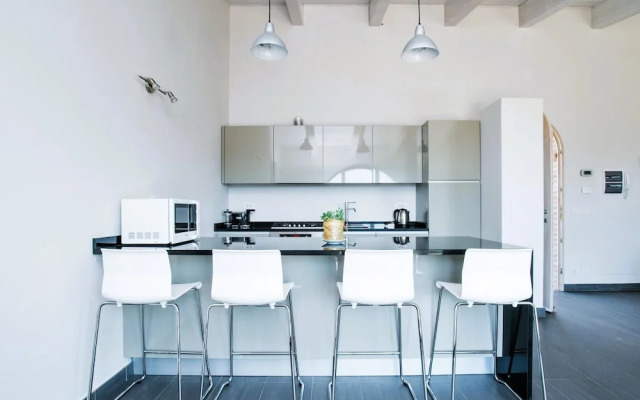 Luxury 2 Rooms Apt Basil in Siena Resort