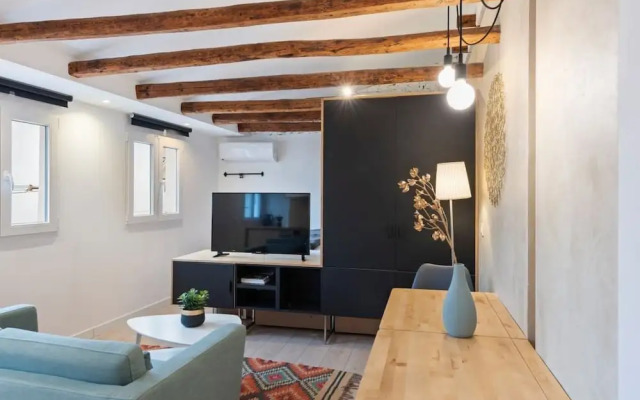 Charming Loft in La Latina, Close to City Centre