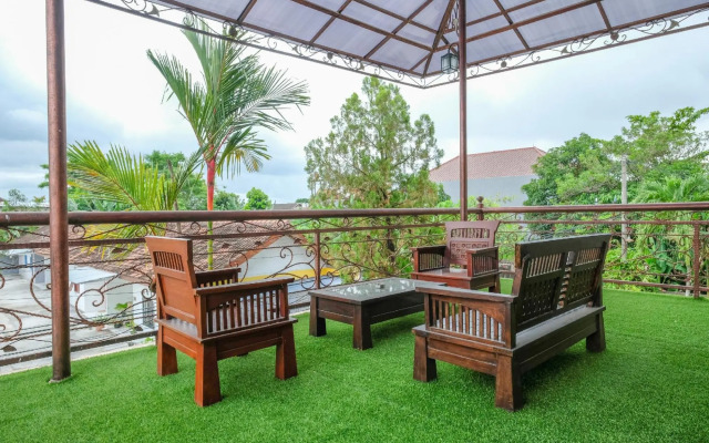 Hotel Savitri Country