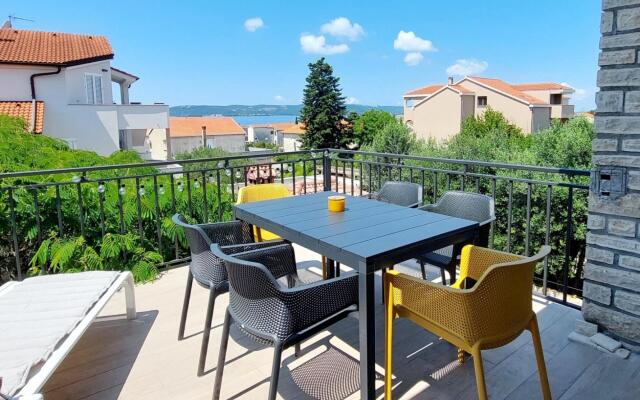 Janina - Comfortable - A1