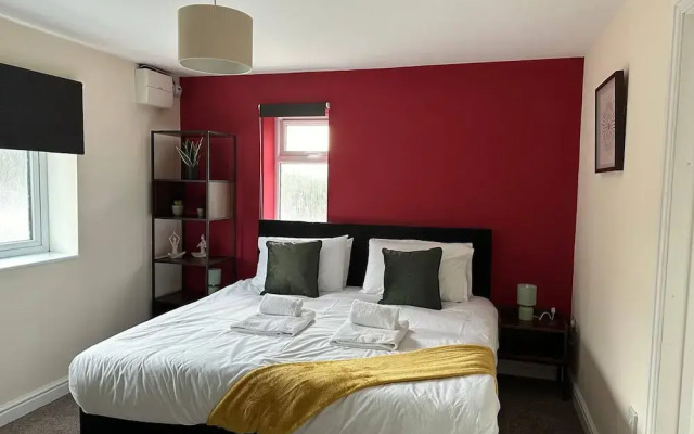 Flat With the View in Stroud
