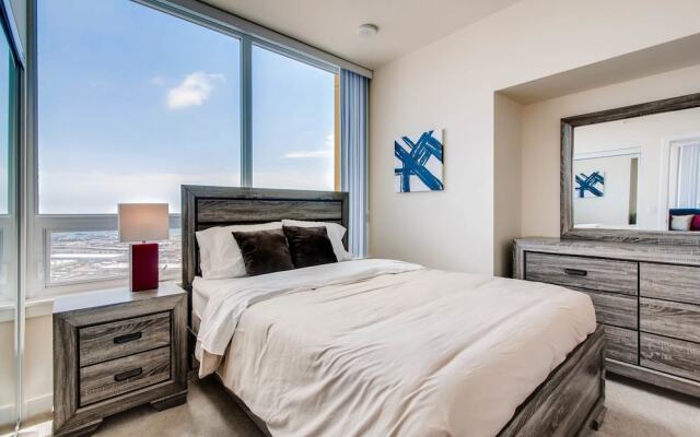 Perfect 2 BR2 BA Luxury Bldg