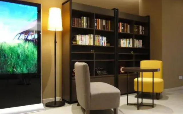 Homeinn Plus Hotel (Shenyang Hunnan Olympic Center Rongxing Building)