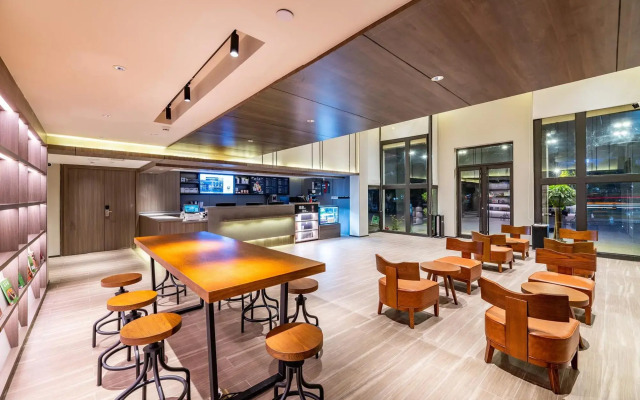 HanTing Hotel (Wuhan Wuchang Railway Station Qiyimen)