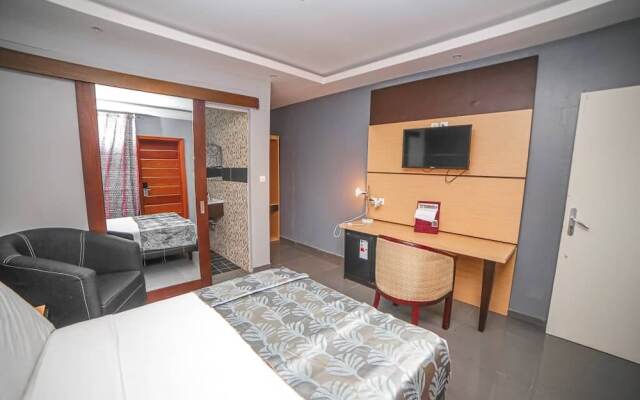 Fini Hotel Bobende