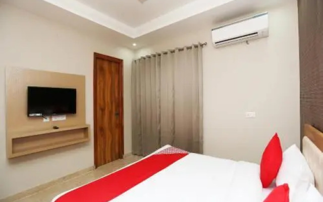 Palm Garden Suites By OYO Rooms