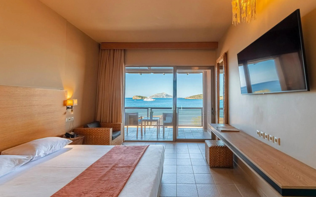 Aegeon Beach Hotel