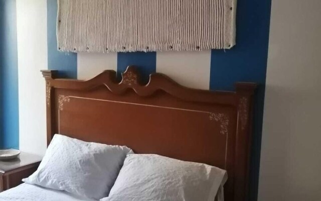 Hostel Touahine