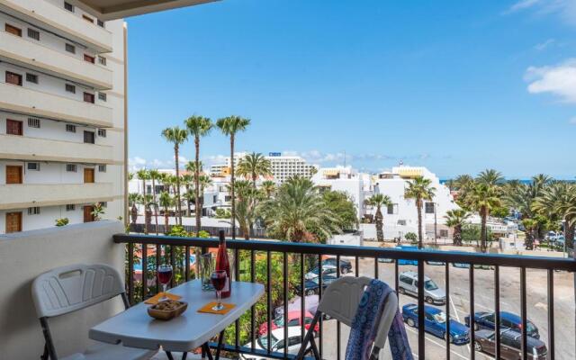 310 Great Location in las Americas, Sea Front!