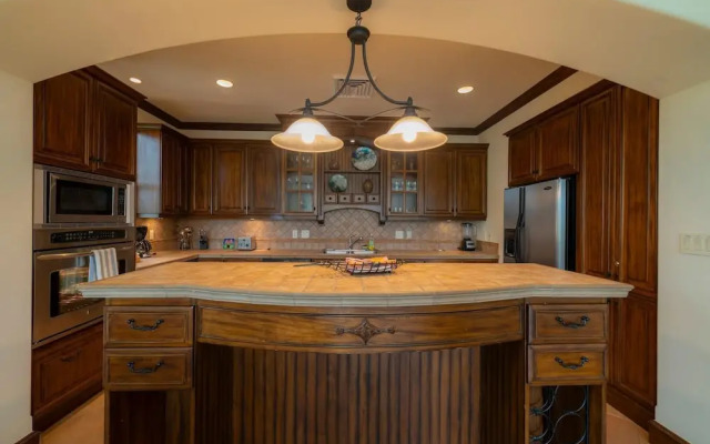 Montebello 2E 3bdrm 3bath Ocean View