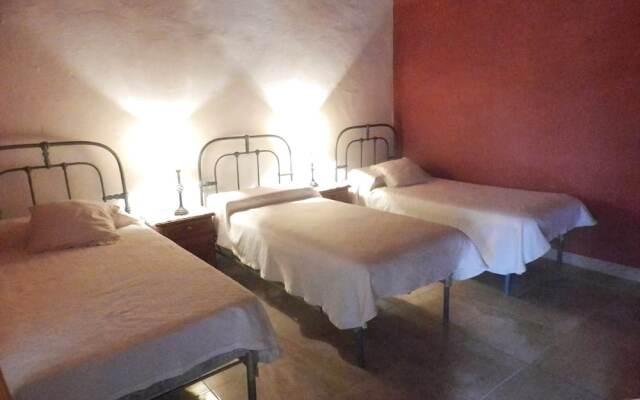 Los Colorados Hostal