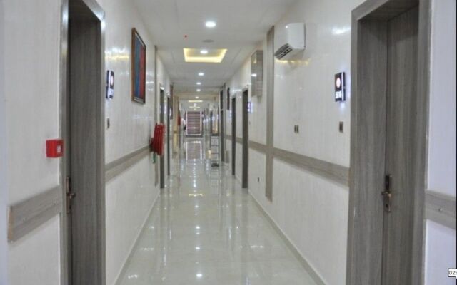 Springhill Hotel & Suites