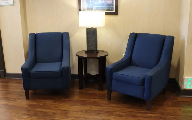 Comfort Suites DFW Airport