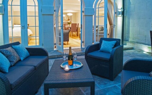 Bath Circle Luxury Serviced Apartments