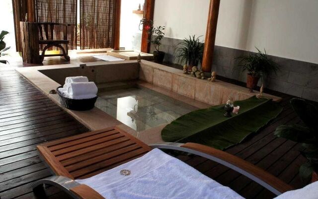 Jinyaxuan Boutique Courtyard Hotel