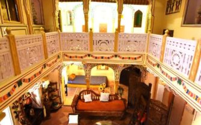 Hotel Khandaka Mahal