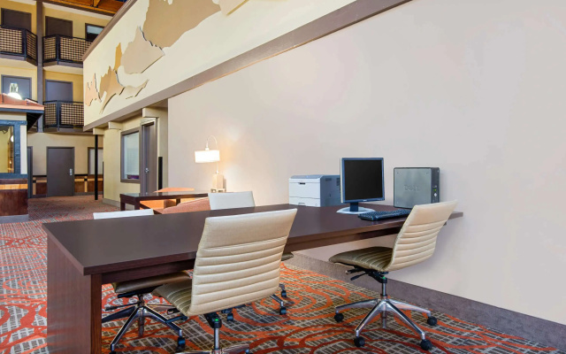 Red Lion Hotel Gillette