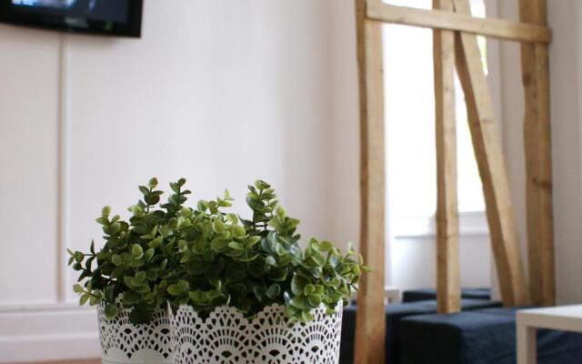 WW Hostel & Suites