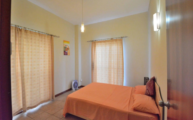 Paradya Beach Apartments