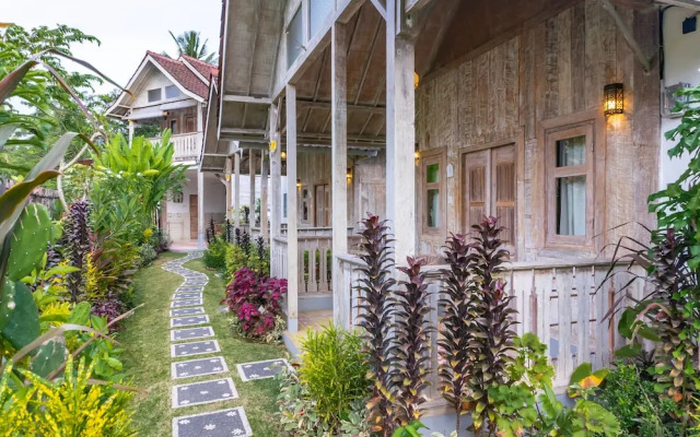 Ubud Glassy Villa by Pramana Villas