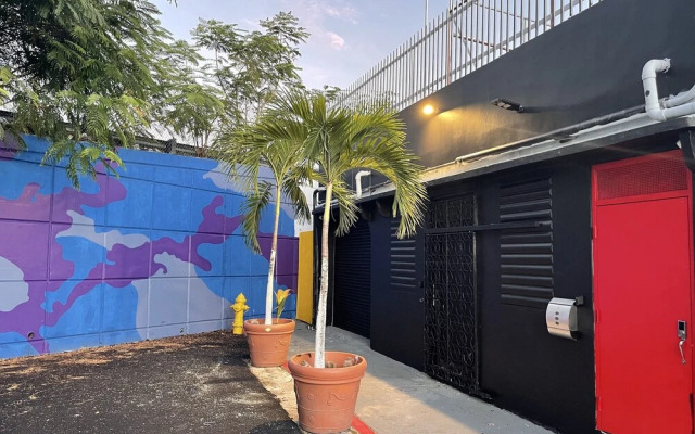 9 Bedrooms Large home San Juan Santurce