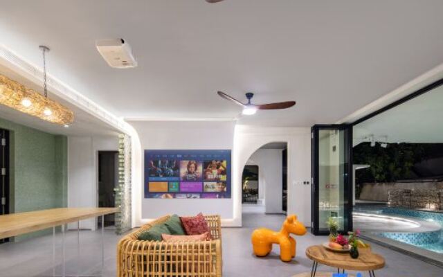 Yoyo Homestay