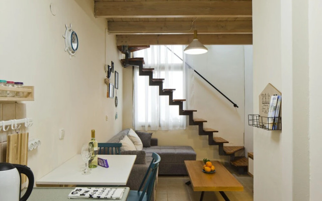 Stylish flat at Rothschild boulevard