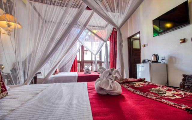 Tembo House Hotel & Apartments