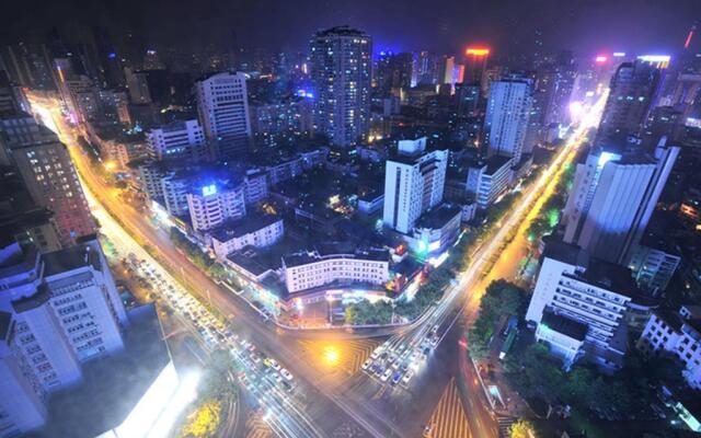 Bailing International Apartment Hotel