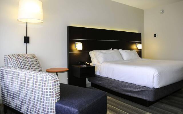 Holiday Inn Express & Suites Kingston-Ulster