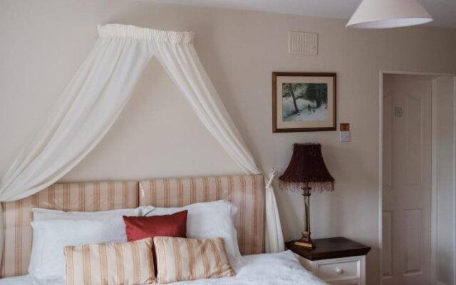 Newlands Country House