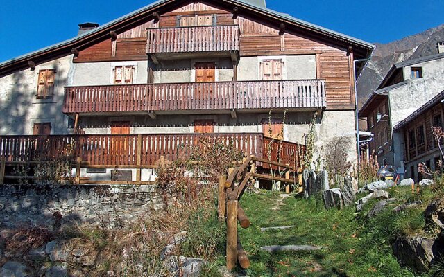 Chalet Le Tour