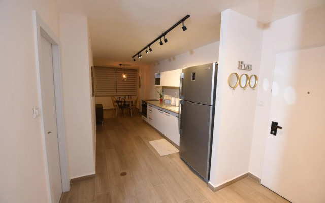 אורנס פלייס-Oren's Place