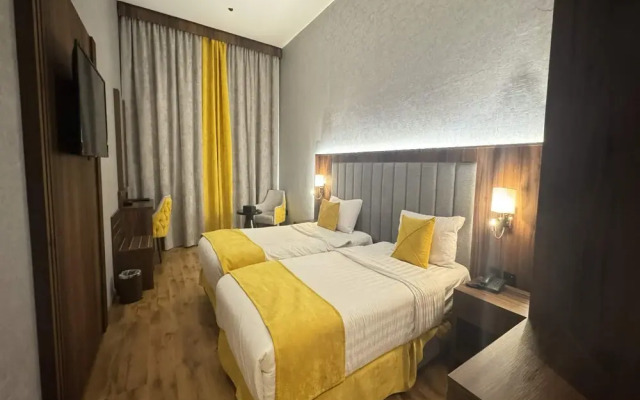 Palette Luxury MAS Hotel